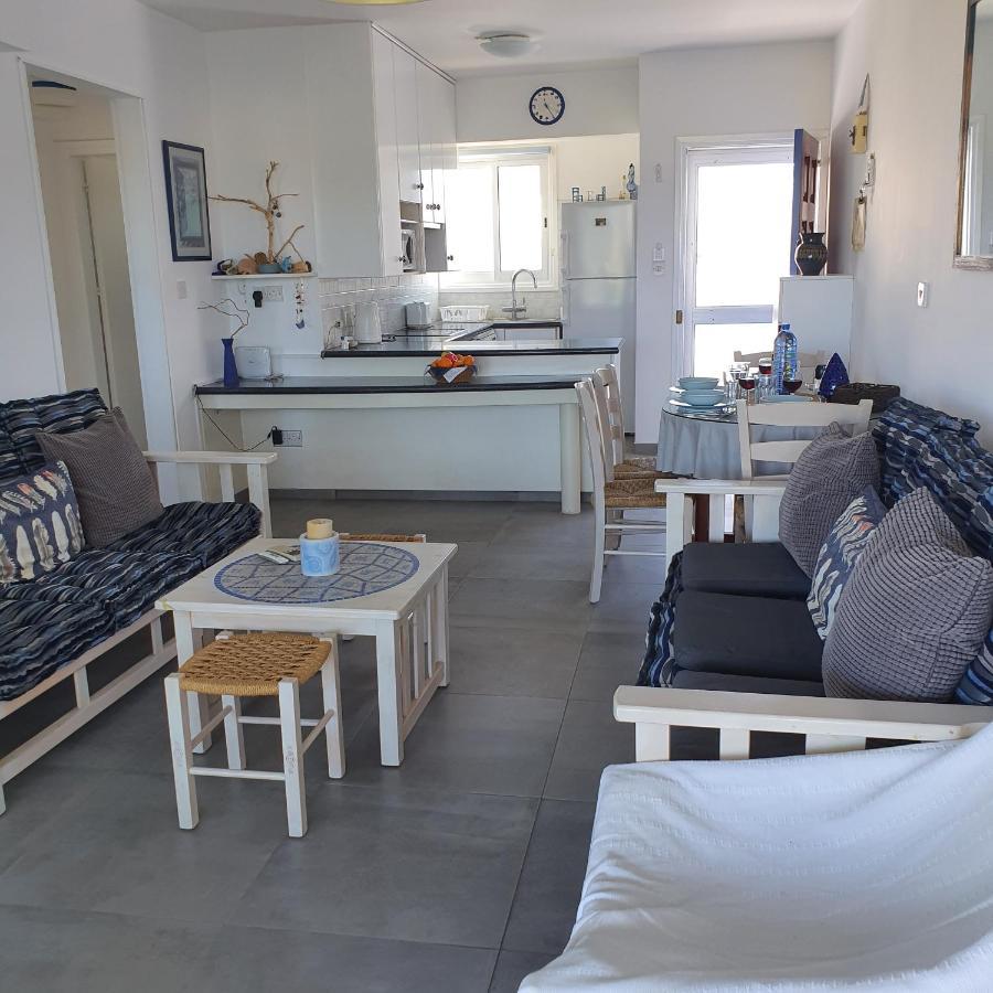 Latchi Ithaki, 2 Bedroom Penthouse Eksteriør bilde